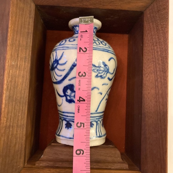 Vintage Rosewood shadow display boxes raised plinth felt backed interior - Picture 12 of 12